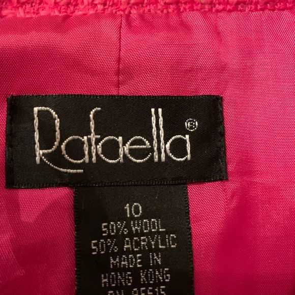 Rafaellae pink suit. Size 10 and pristine! - Picture 5 of 10